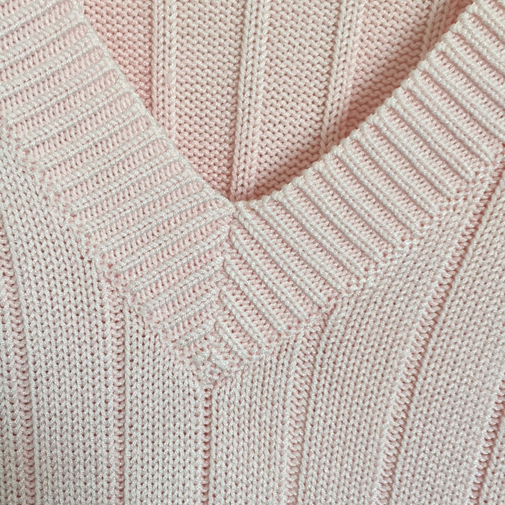 Sweater - Picture 4 of 4
